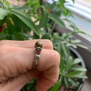 Vantel Pearls Fortune Teller Ring